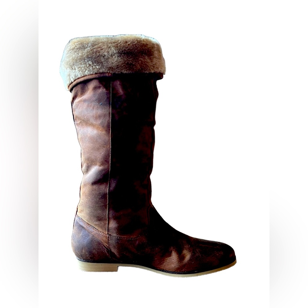 Sabetha Brown Leather Boots with Fur Women’s NWT
Size 11